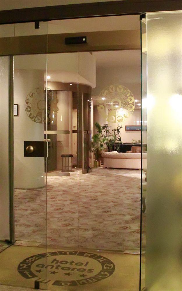 Hotel Antares Арона Экстерьер фото