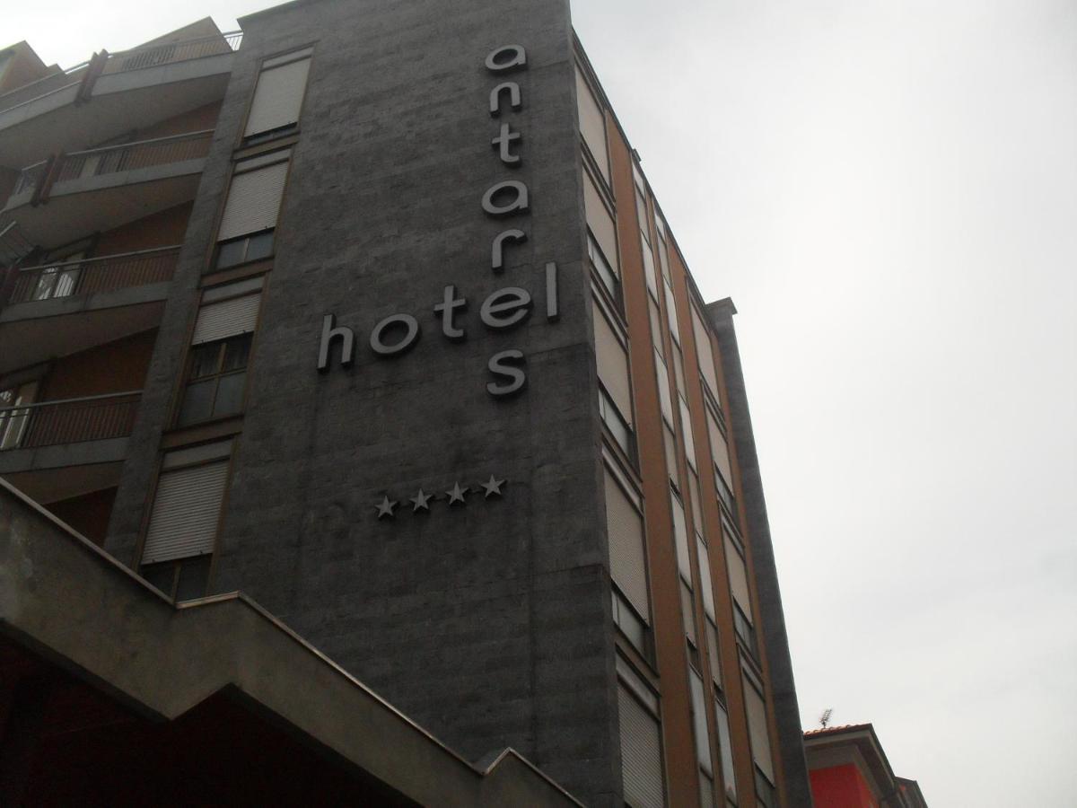 Hotel Antares Арона Экстерьер фото